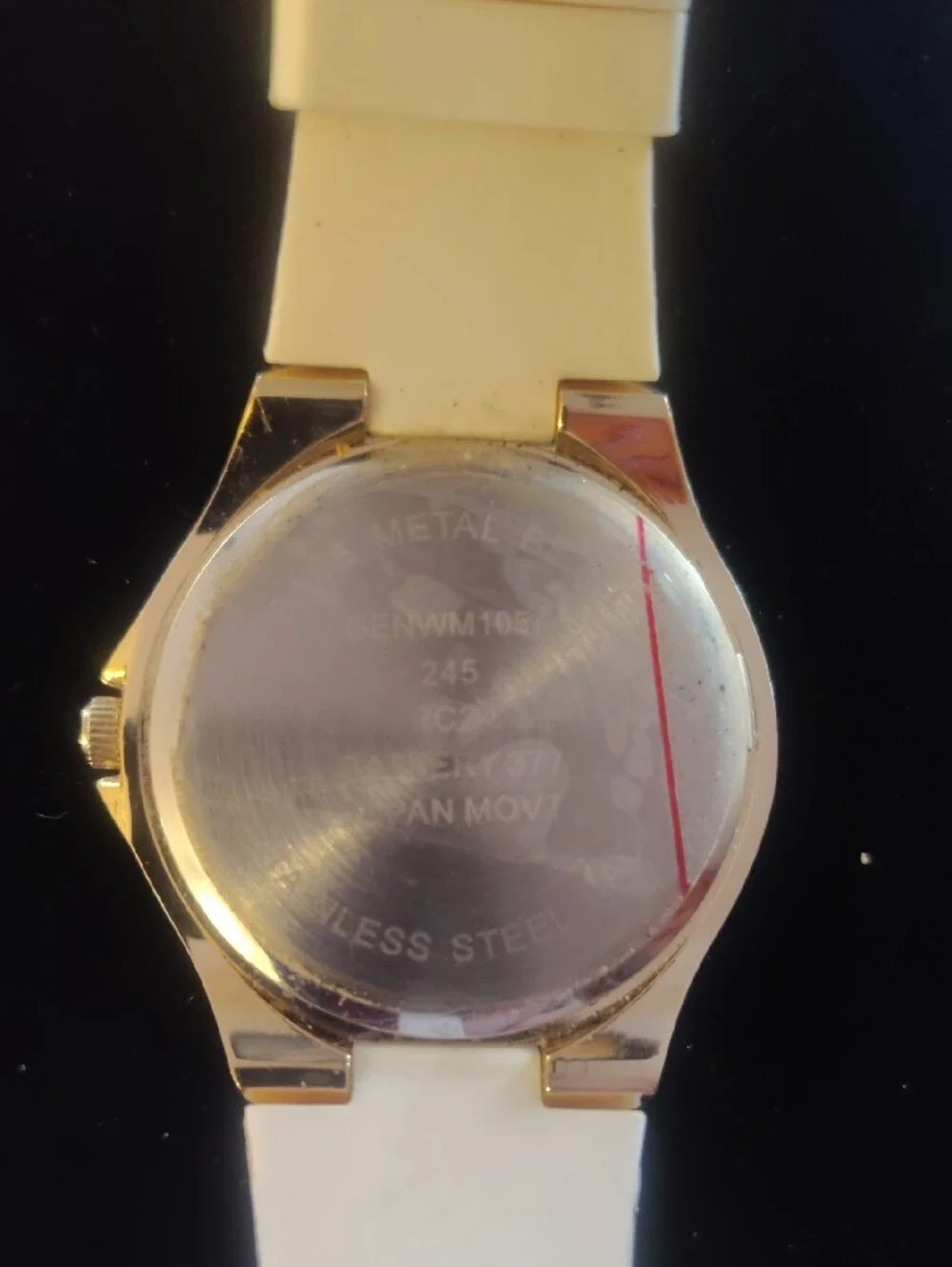 White and Gold Women's Quartz Watch
